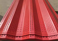 Panneaux de clôture pour pare-vent perforés rouges en fibre de polyester extérieure remplissage en poudre électrostatique