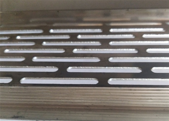 gril perforé de Mesh Kitchen Cabinet Air Ventilation en métal de trou de 16mm